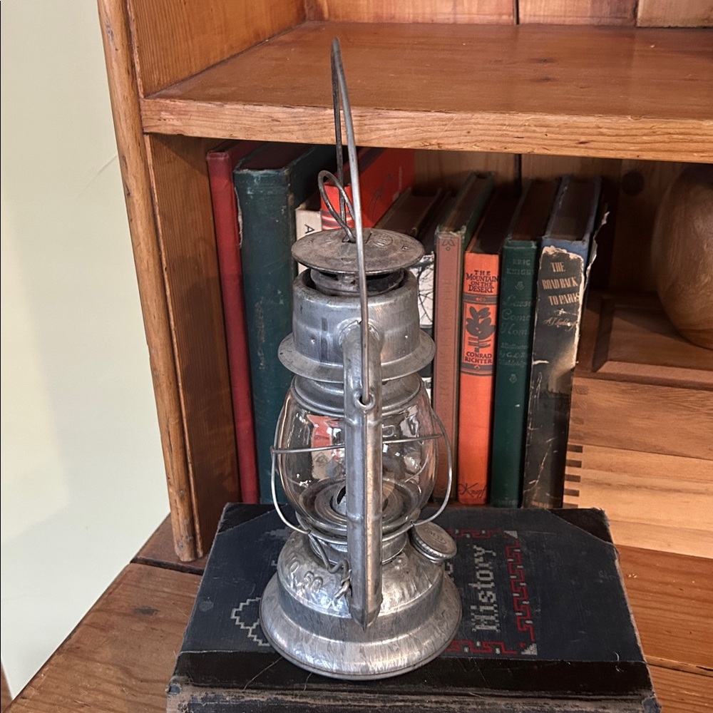 VINTAGE Dietz No. 50 Comet Lantern - Picture 4 of 11